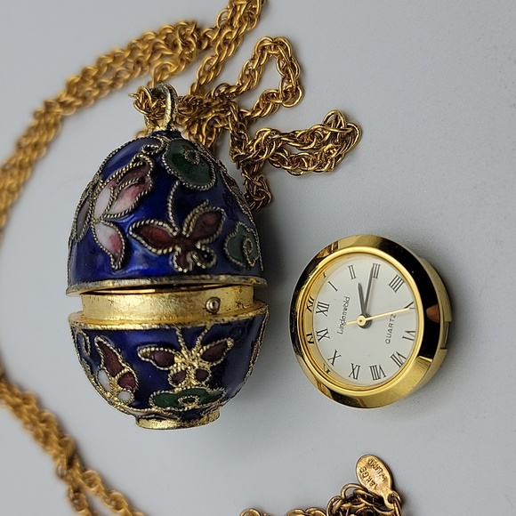 Enamel Egg pendant watch. main image 8